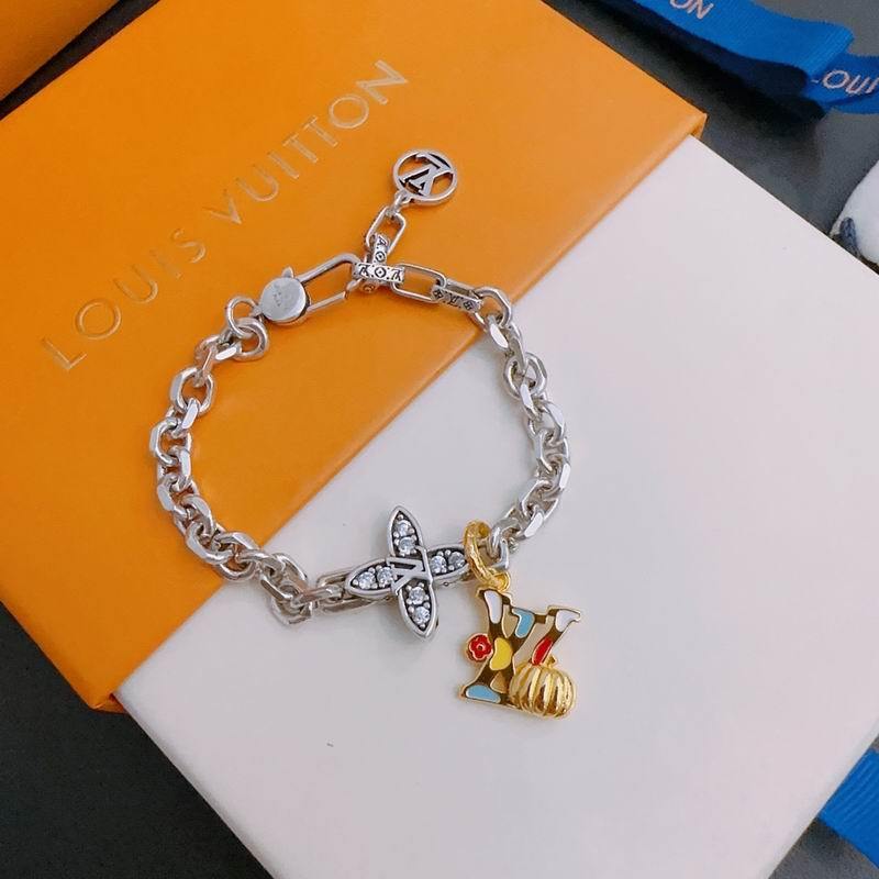 LV Bracelets 275